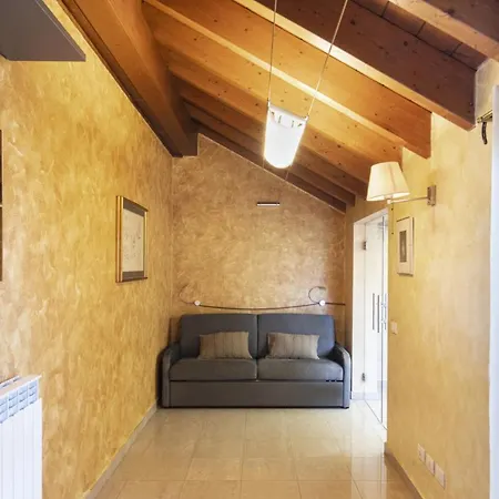 Easylife - Esclusivo Attico In S Babila Daire
