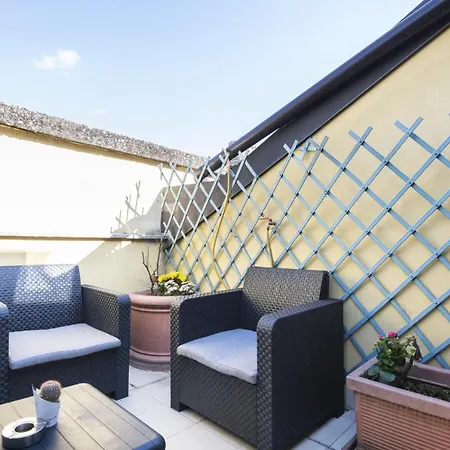 Easylife - Esclusivo Attico In S Babila Milano